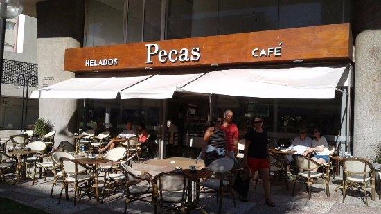 Pecas Helados & Café